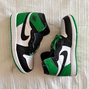 JORDAN 1 RETRO HIGH OG 'LUCKY GREEN'